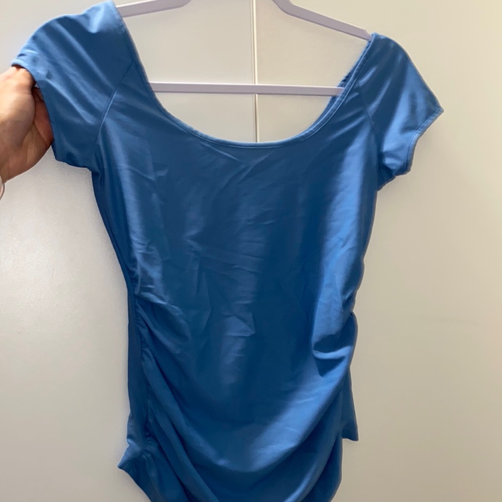 Short sleeve top